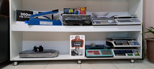 عکس تجهیزات فروشگاهی دکان چین