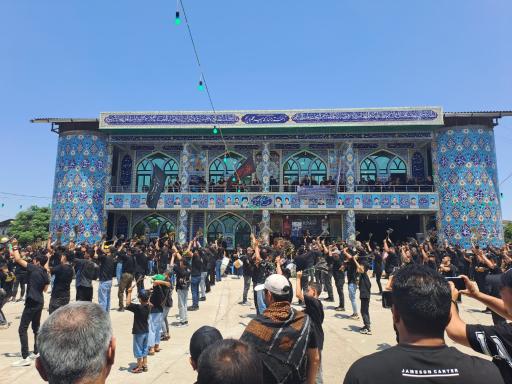 عکس حسینیه پیر علم لاریم
