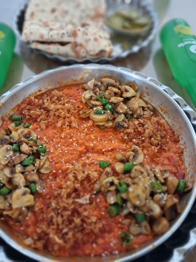 عکس حلیم و عدس کره کنجد