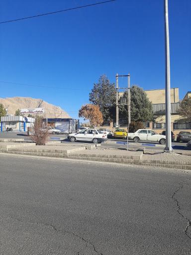 عکس ورودی بیمارستان امام حسین (ع)