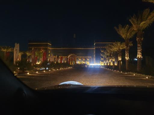 عکس مرکز خرید پدیده