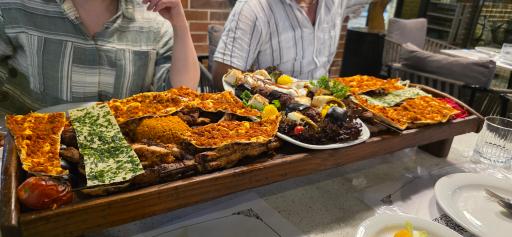 عکس رستوران هور