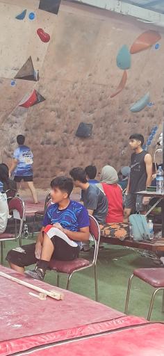 عکس باشگاه  سنگنوردی اوپال