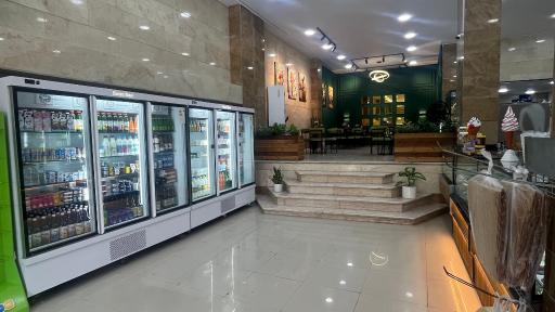 عکس لبنیات و بستنی سنتی مزرعه