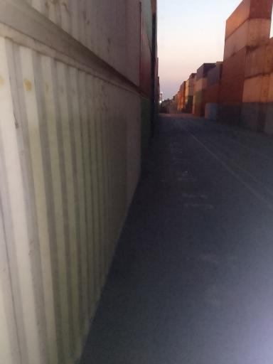 عکس ترمینال کانتینری کاوه 