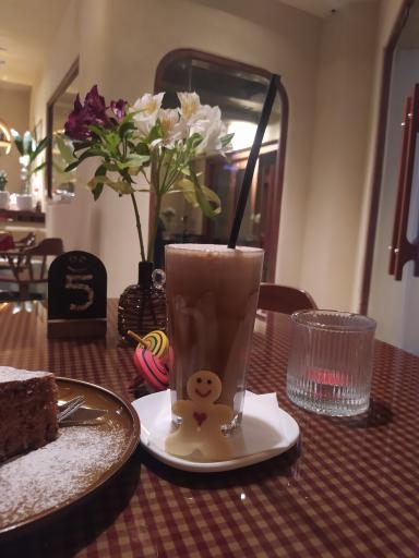 عکس کافه کتاب