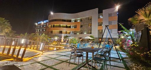 عکس هتل آراکتا قشم