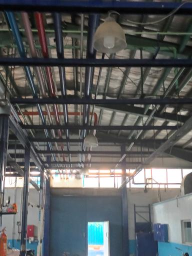 عکس تعمیرات برق و تابلو برق صنعتی در شرکت مهندسی برق آزما سیف 