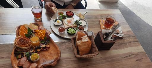 عکس کافه رستوران فیوره