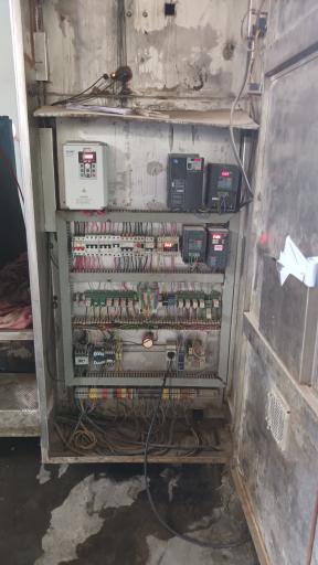 عکس تعمیرات برق و تابلو برق صنعتی در شرکت مهندسی برق آزما سیف 