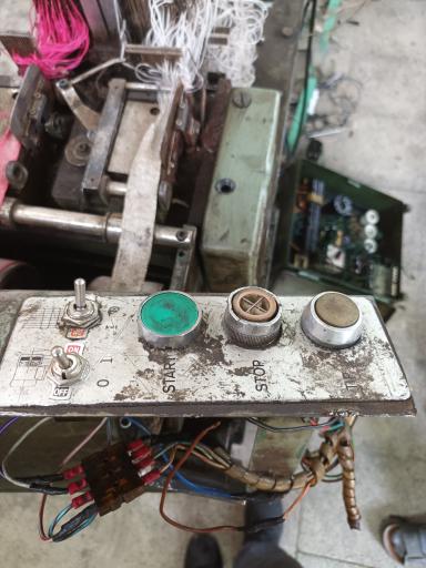 عکس تعمیرات برق و تابلو برق صنعتی در شرکت مهندسی برق آزما سیف 