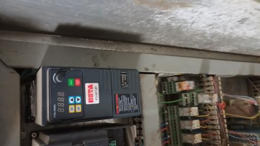 عکس تعمیرات برق و تابلو برق صنعتی در شرکت مهندسی برق آزما سیف 