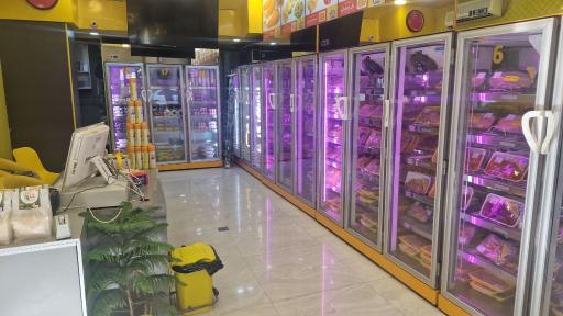 عکس فروشگاه حنانه شعبه نظر غربی