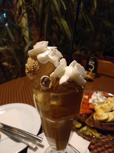 عکس کافه کتاب