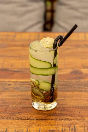 عکس کافه رستوران هوکا