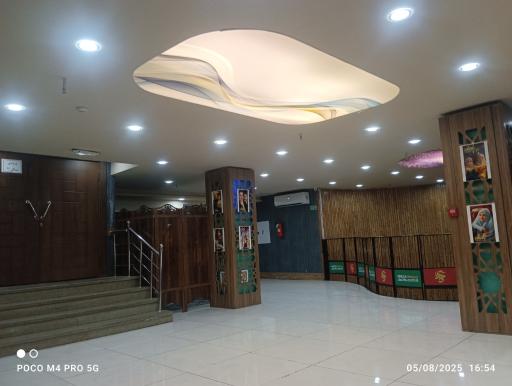 عکس پردیس سینمایی بهمن