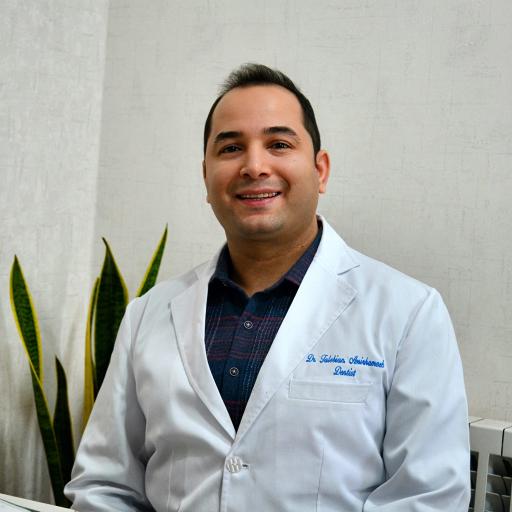 عکس دندانپزشکی دکتر امیرحمزه  طالبیان