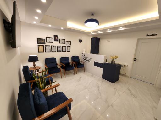 عکس دندانپزشکی دکتر امیرحمزه  طالبیان