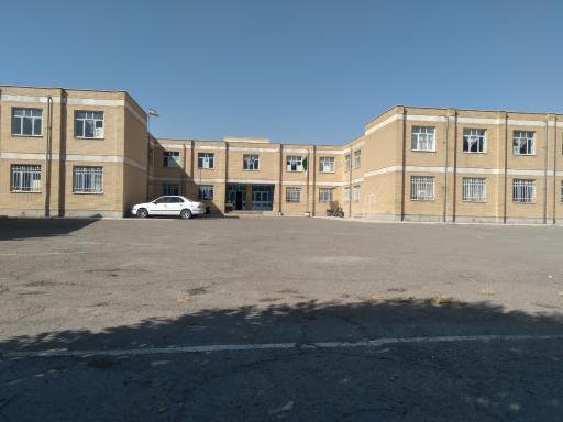 عکس مدرسه امام حسین (امام صادق)