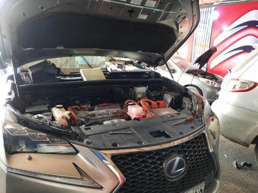 عکس تعمیرگاه مدرن