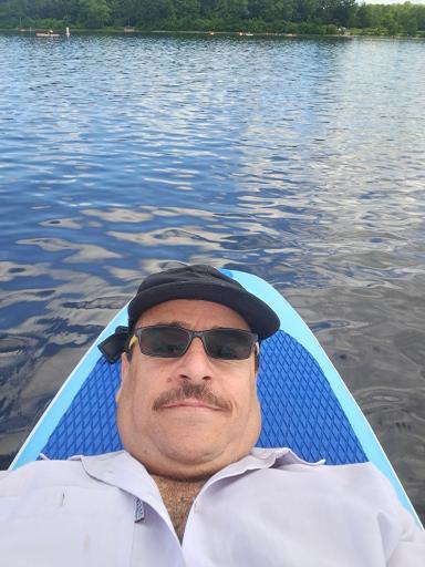 مجموعه تفریحی تالاب نیلوفر آبی