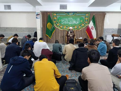 عکس مدرسه علمیه مکتب الوحی