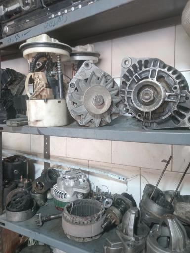 عکس خدمات برق خودرویی آقایی 