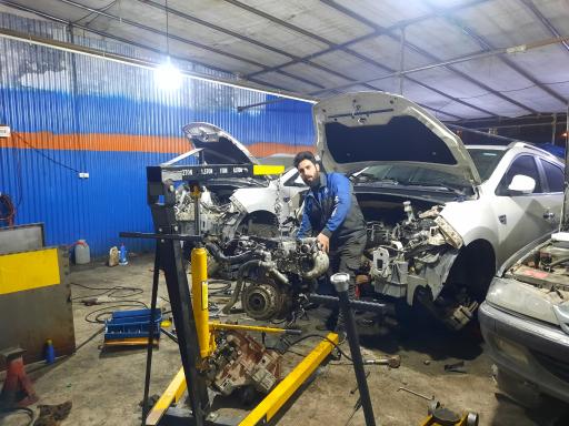 عکس تعمیرگاه مدرن