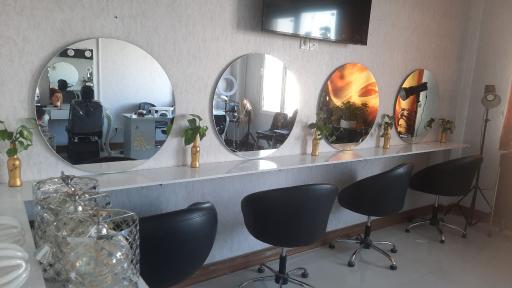 عکس آموزشگاه مراقبت و زیبایی وارش