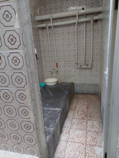 عکس حمام قائم