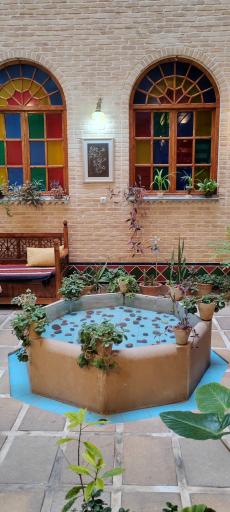 عکس هتل سنتی درباری