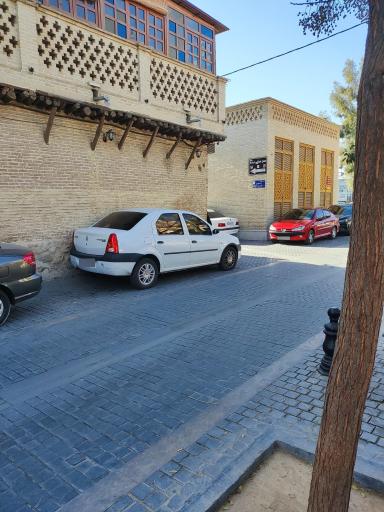 عکس هتل سنتی درباری