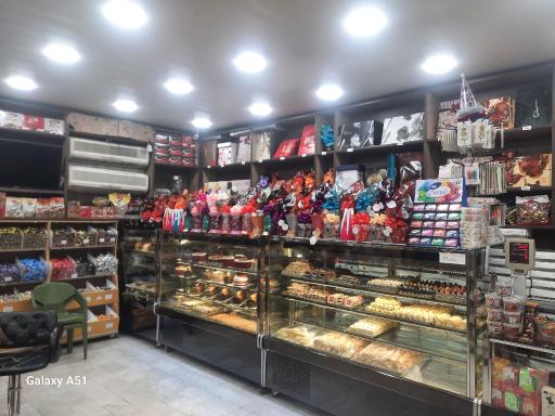 عکس نان شیرینی قصر زرین