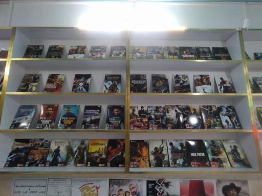 عکس محصولات فرهنگی و لوازم جانبی هیواد