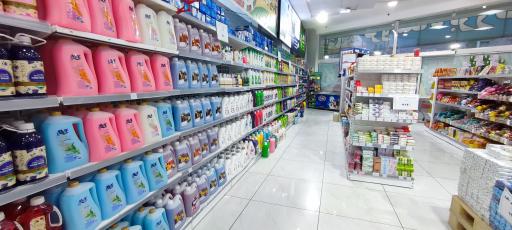 عکس فروشگاه بزرگ تیروژ حیات 