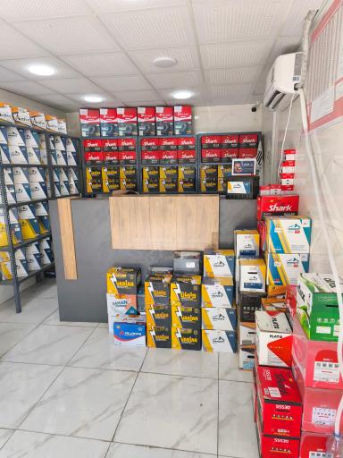 عکس جوان باطری