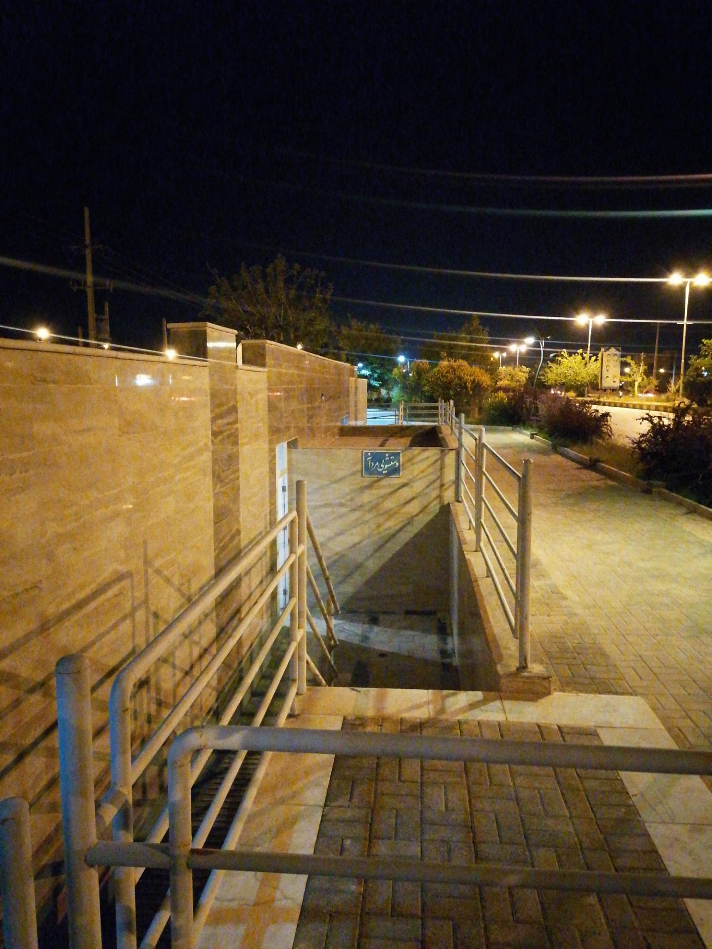 عکس سرویس بهداشتی پارک زائر بشرویه