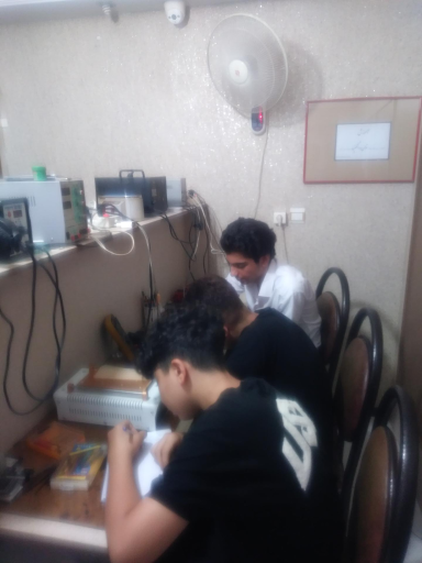 عکس آموزشگاه تعمیرات موبایل ملت همراه