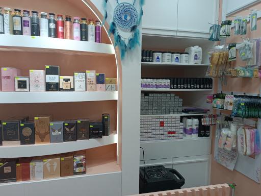 عکس فروشگاه آرایشی شیگلم