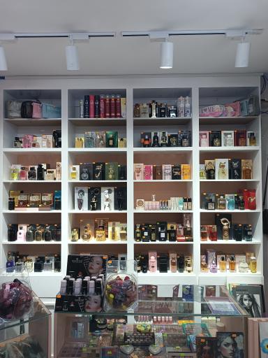 عکس فروشگاه آرایشی شیگلم