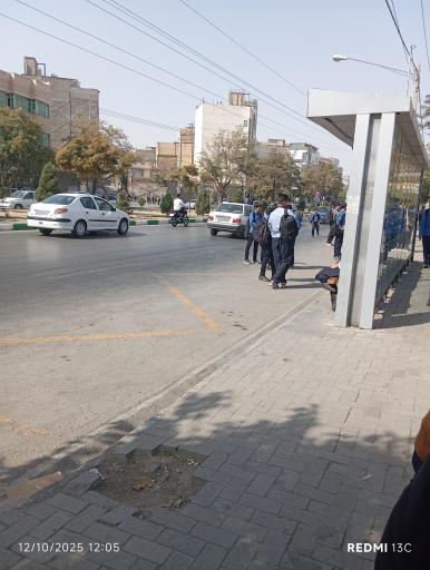 عکس ایستگاه اتوبوس صبا 4