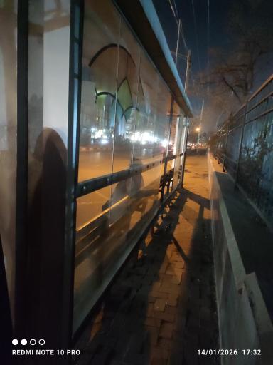 عکس ایستگاه اتوبوس صبا 4