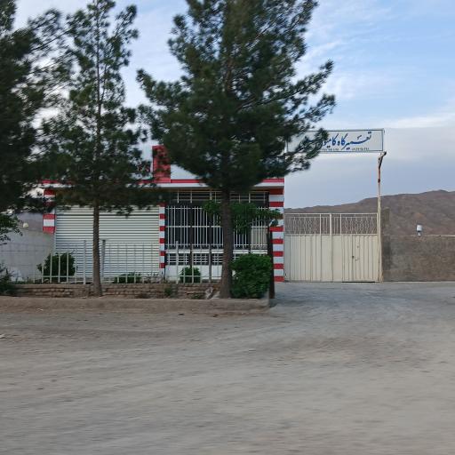 عکس تعمیرگاه کامیون حسینی