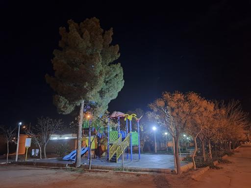 عکس زمین بازی کودکان بوستان شهید قربانی