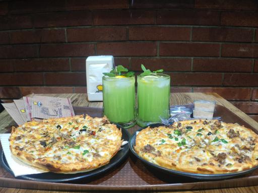 فست فود پیتزاخونه شعبه امام رضا (ع)