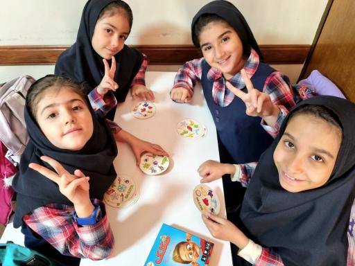 عکس دبستان نیکا دوره دوم