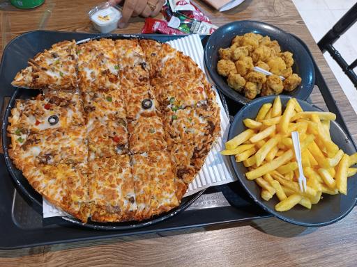 فست فود پیتزاخونه شعبه امام رضا (ع)