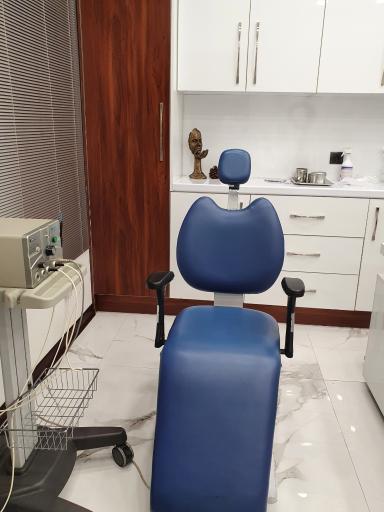 عکس مطب دکتر مائین