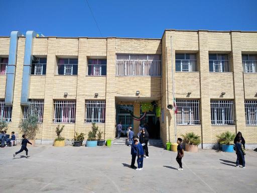 عکس مدرسه پسرانه کاشانی و دخترانه استقلال