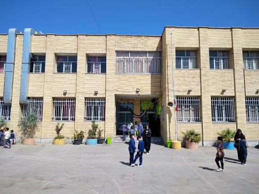 عکس مدرسه پسرانه کاشانی و دخترانه استقلال